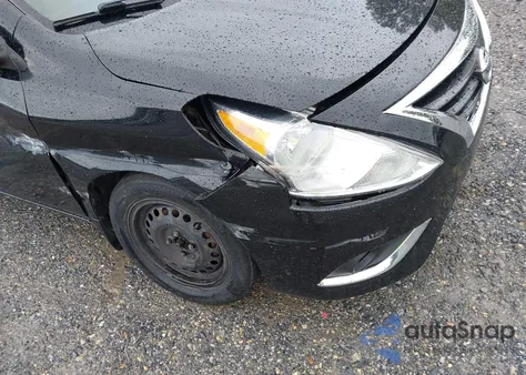 2017 Nissan Versa 1.6 S+ из США, поврежденный, VIN 3N1CN7AP2HL885581